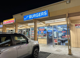 Nogales Burgers #1 outside