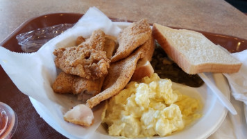 First Sergeant's Smoked Bbq food