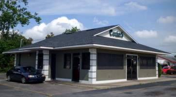 Carter's Fried Chicken outside