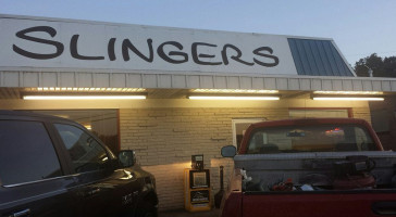 Slingers outside