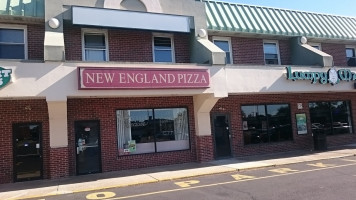 New England Pizza food