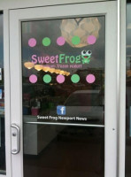 Sweetfrog Premium Frozen Yogurt inside