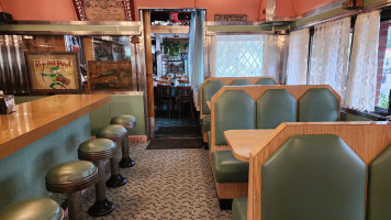 Robin Hood Diner inside