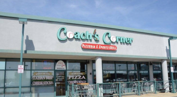 Coach's Corner Pizzeria Sports Grill food