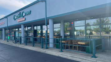 Coach's Corner Pizzeria Sports Grill food
