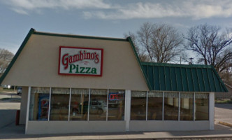 Gambino's Pizza outside