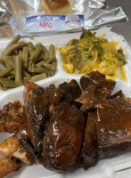 Barnyard Bbq food