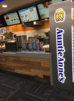 Auntie Anne's Pretzels food