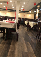 Lao Sze Chuan inside