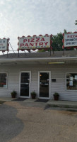 Pizza Pantry Spencer outside