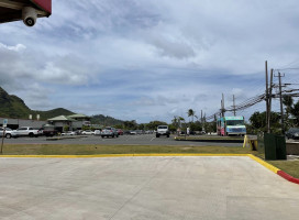 North Shore Tacos outside