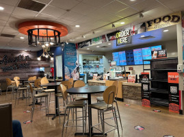 Schlotzsky's inside