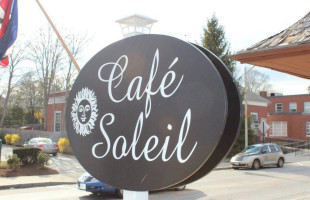 Cafe Soleil outside