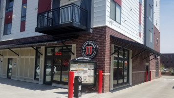 Jimmy John's outside