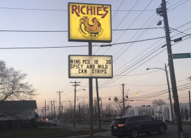 Grimes's Fast Food outside