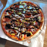 Blaze Pizza food