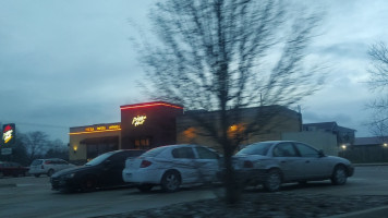 Pizza Hut outside