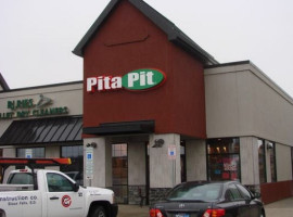 Pita Pit outside