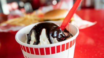 Freddy's Frozen Custard Steakburgers food