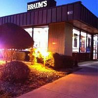 Braum's Ice Cream Dairy Store outside