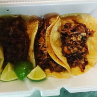 Patron Pollo Food Truck food