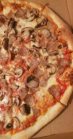 Squisito Pizza And Pasta Lorton food