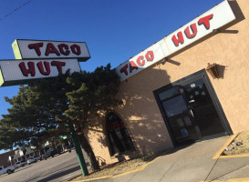 Taco Hut outside