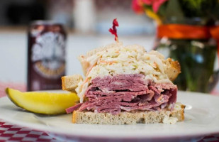 Corned Beef King food