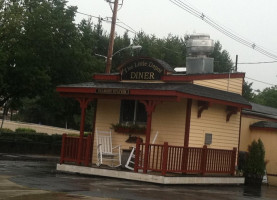 Little Depot Diner outside