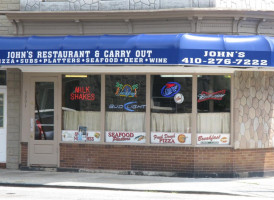 John's Carry Out food