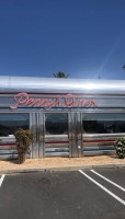 Penny's Diner outside