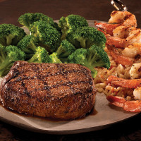 Logan's Roadhouse food