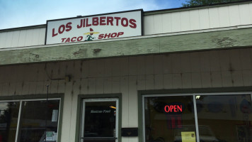 Los Jilbertos Mexican Fast Food food