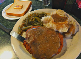 Rookies Grill food