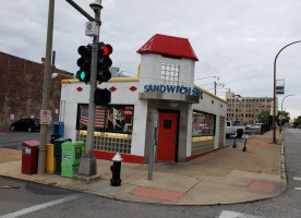 White Knight Diner outside