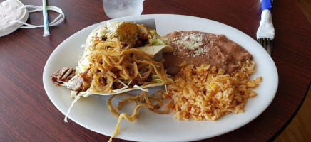 La Taco Cantina food