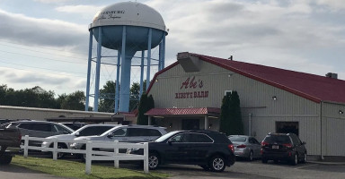 Abe's Rib-eye Barn outside