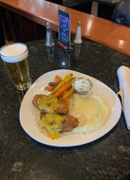 Bunkers Sports Bar Restaurant food