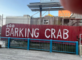 The Barking Crab food