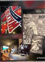 Walk On's Sports Bistreaux Bossier food