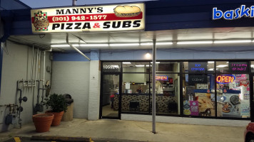 Manny's Pizza Sub Shop outside