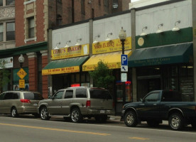 Yuen B.b.q outside