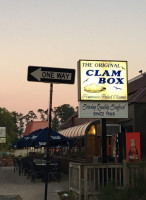 The Clam Box outside