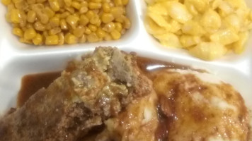 Lavergne's Cajun Kitchen food