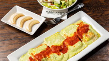 Maggiano's Little Italy food