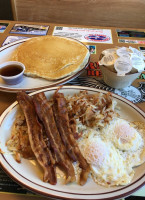 Barnstormer Restaurant food