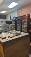 Gianni's Deli And Pizza food