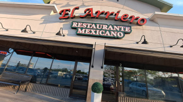 El Arriero Mexicano outside