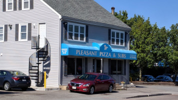 Pleasant Pizza Subs outside