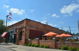 Shamrock Pub outside